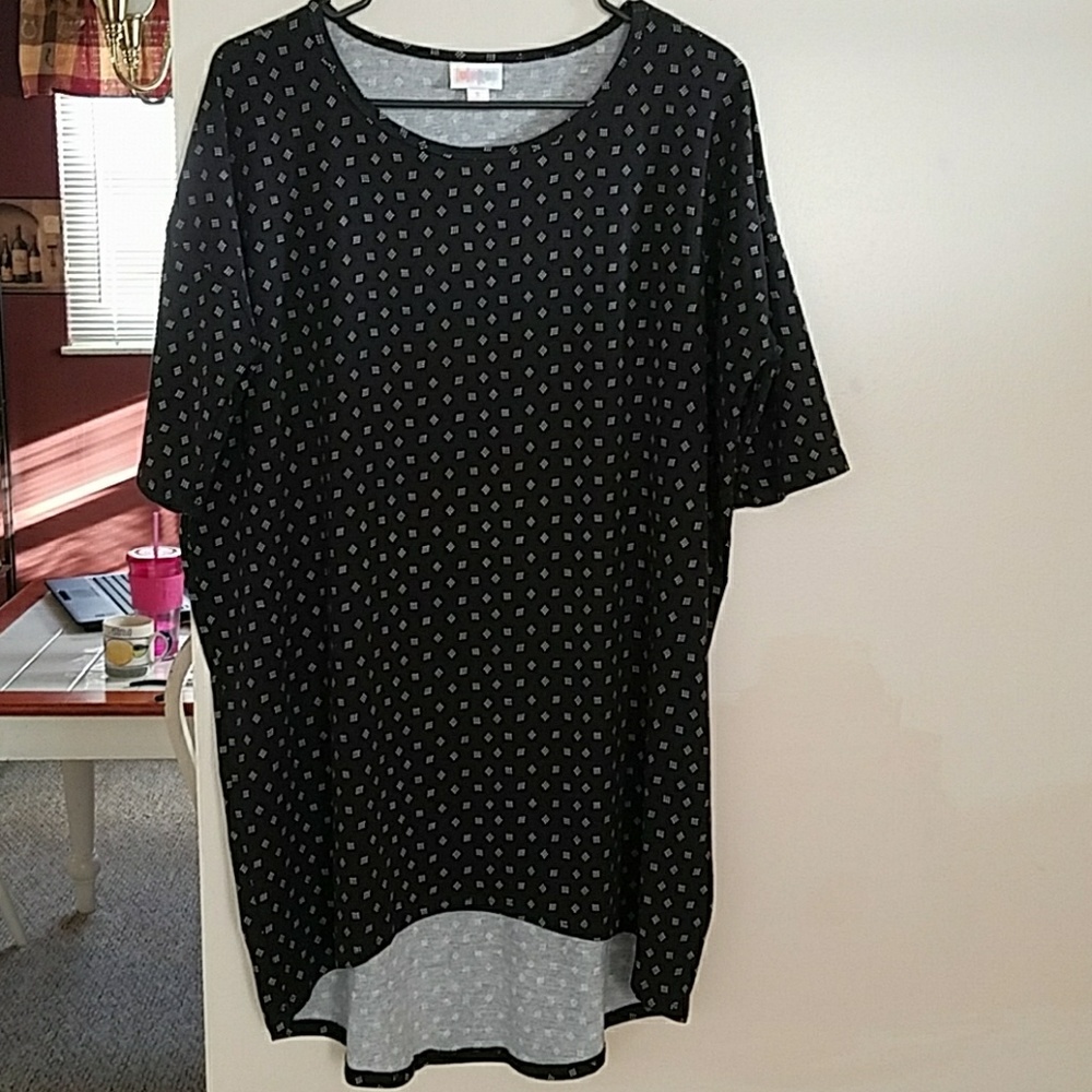 LulaRoe Black and White Irma